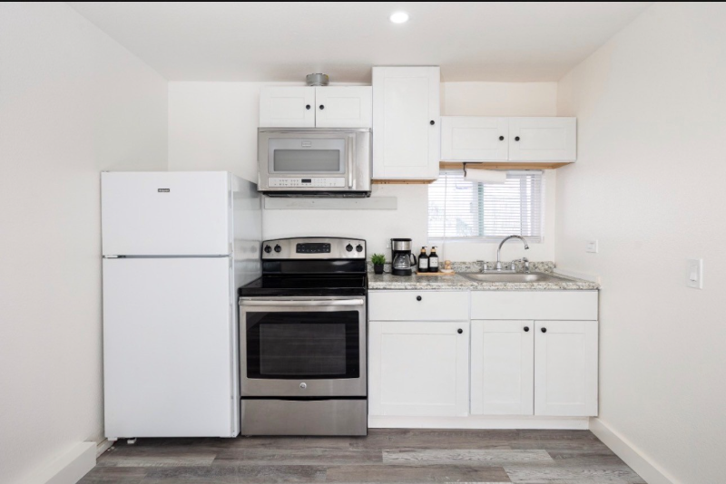 4344 Keeler Ave #1 - Photo 5 of 10