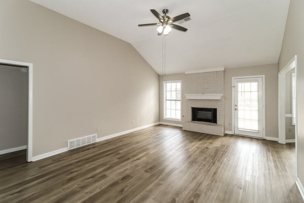 8607 Sunnyvale St N - Photo 4 of 16