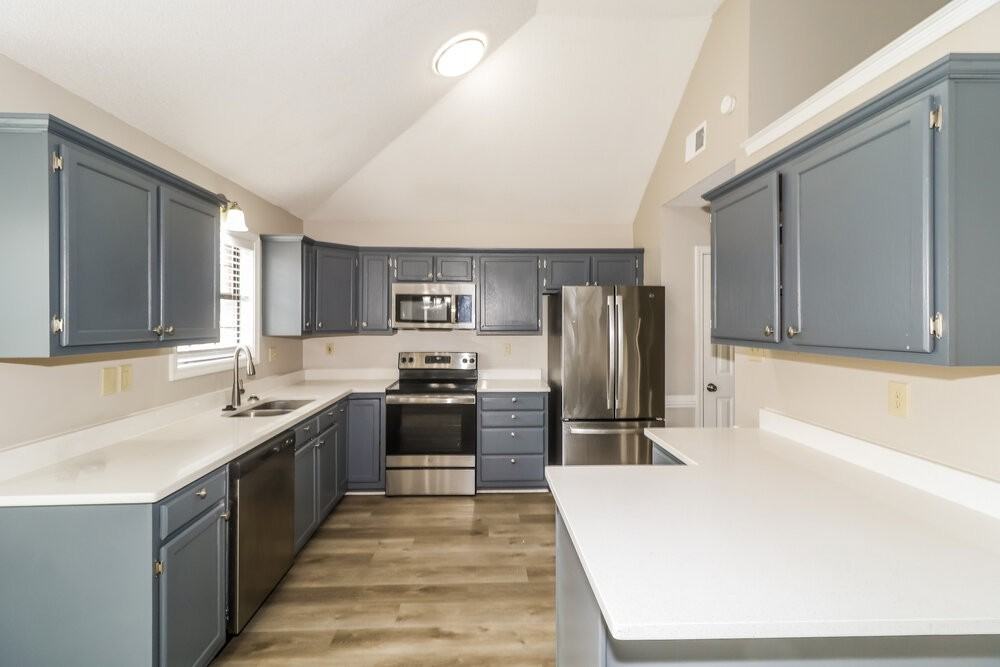 8607 Sunnyvale St N - Photo 6 of 16