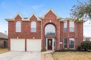 featured image of 519 Holly Crest Dr