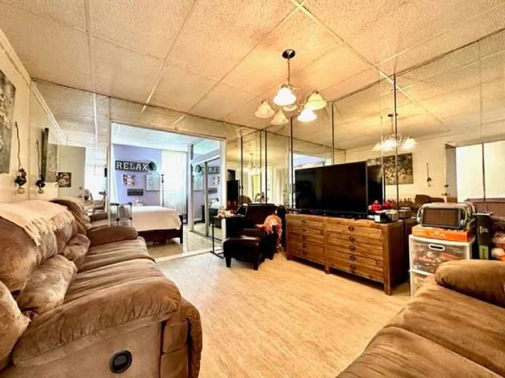 599 Carroll St #3 - Photo 5 of 12