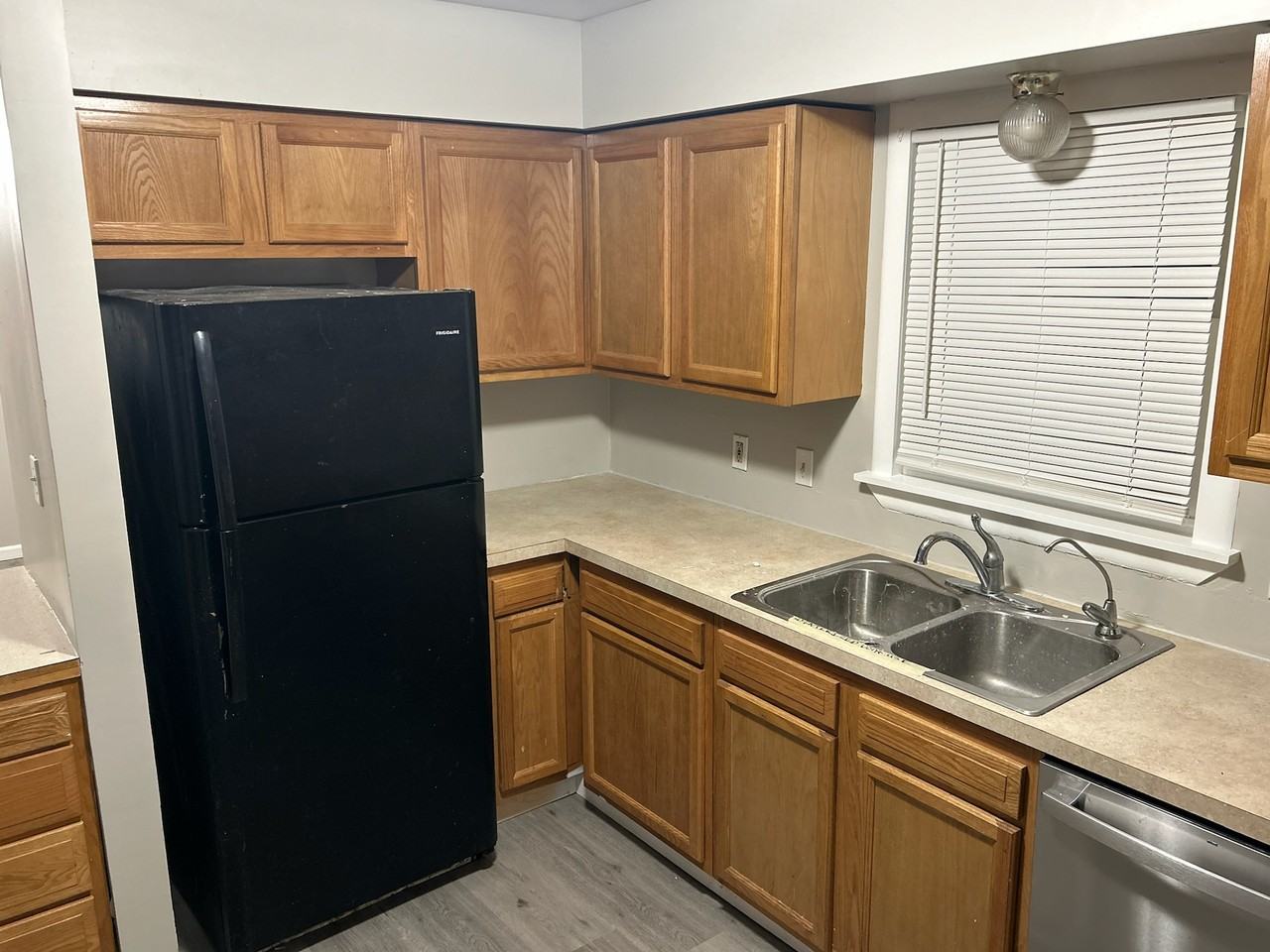 5825 Branch Rd #1 - Photo 4 of 29