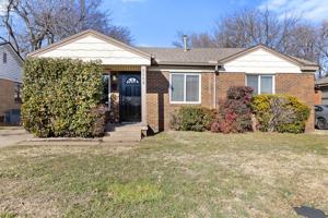 featured image of 3221 Nw 39th Ter #1