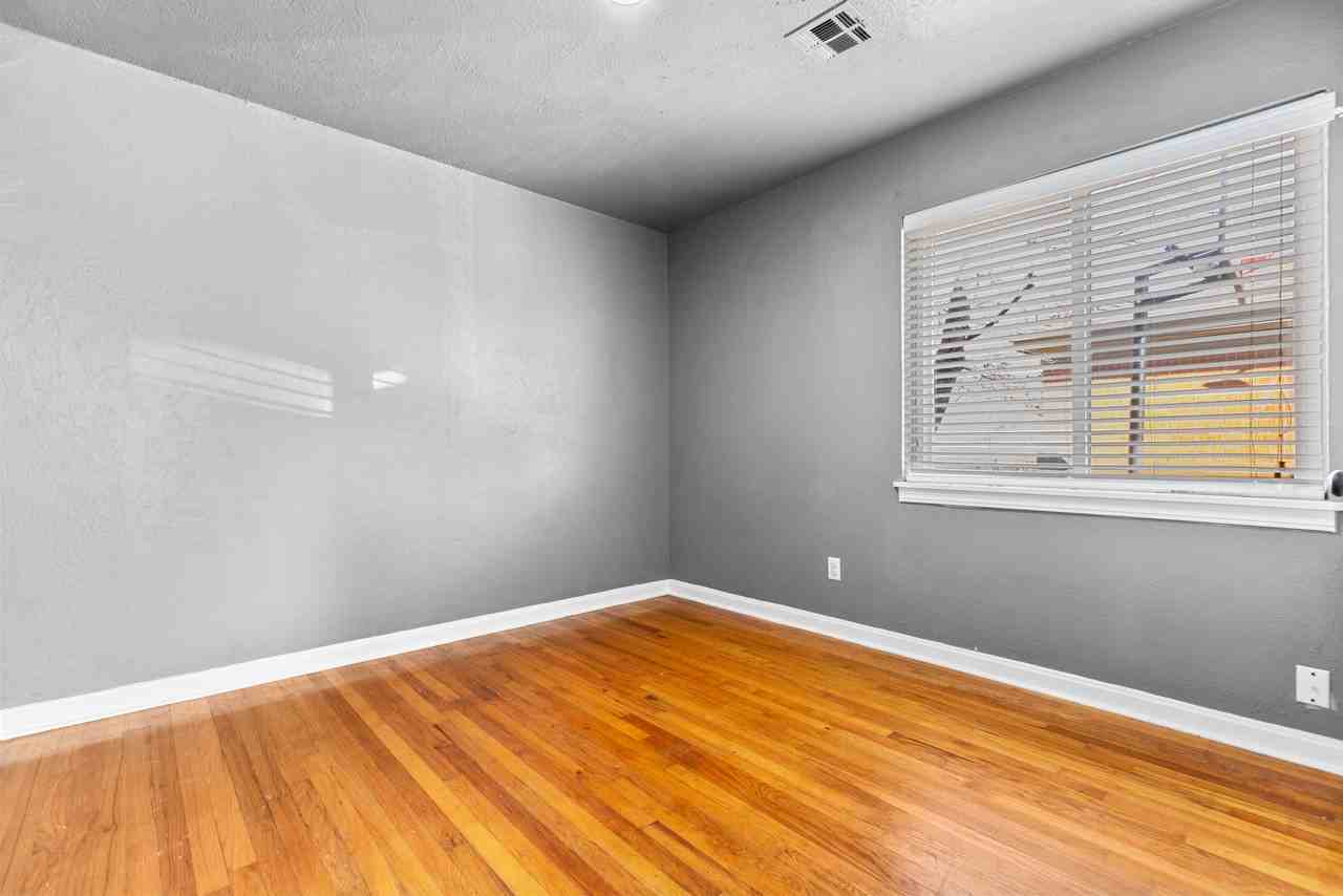 3221 Nw 39th Ter #1 - Photo 3 of 21