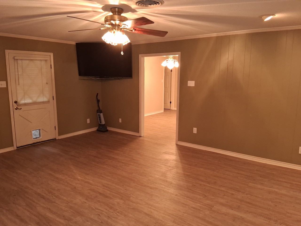 4606 Begonia St #1 - Photo 4 of 45