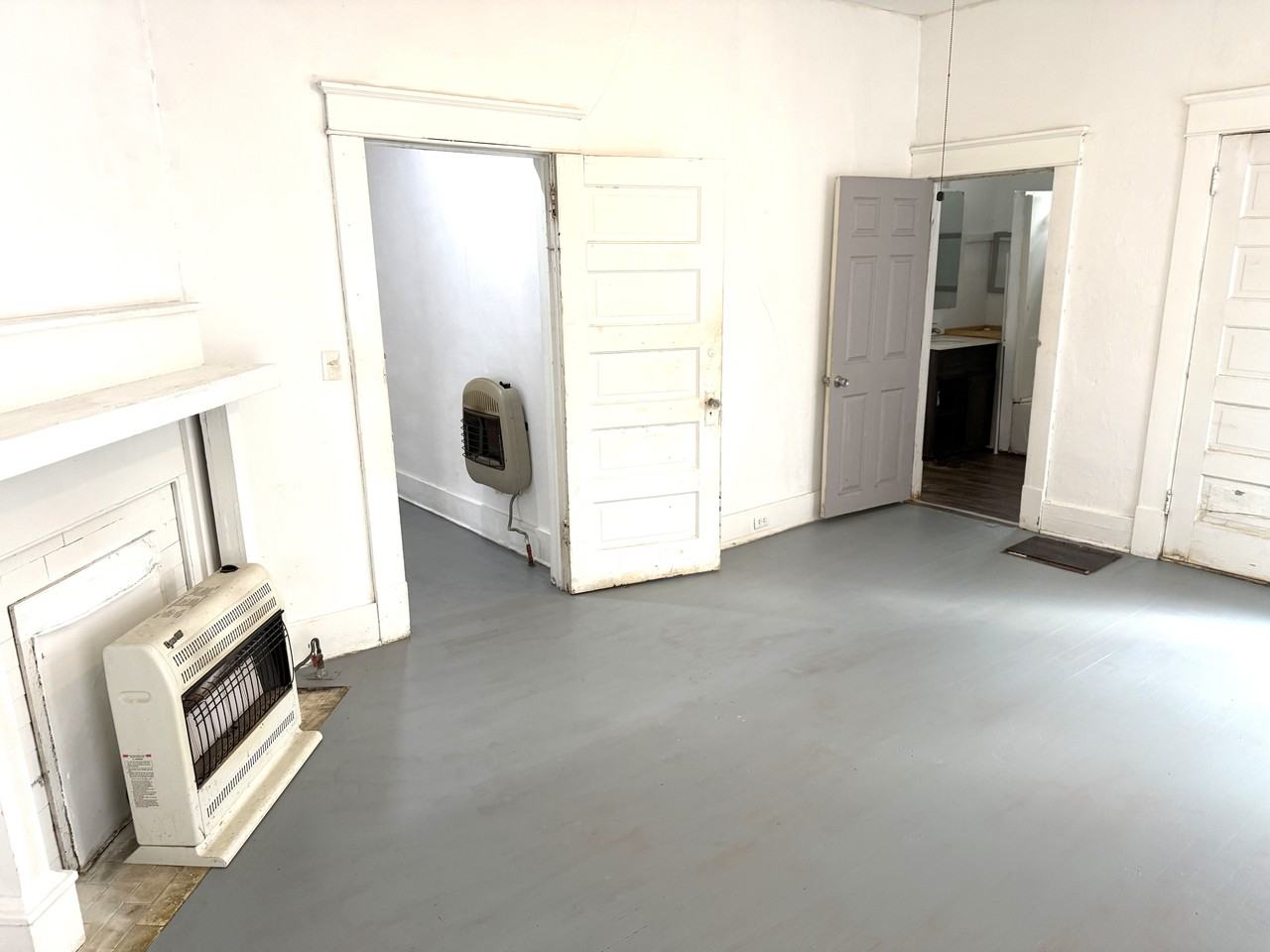 2307 22nd St #1 - Photo 6 of 8