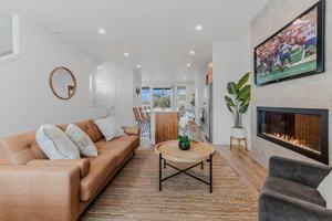 featured image of 8998 N Boxwood St