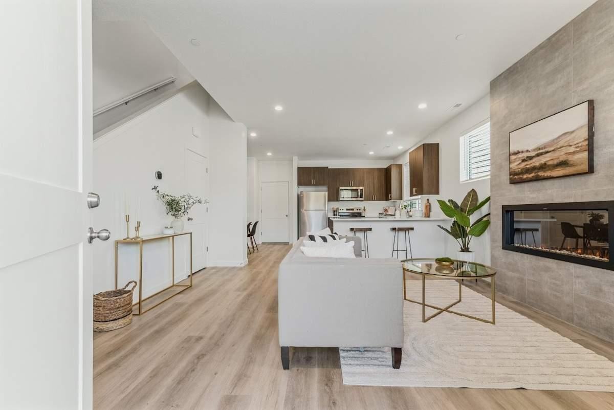 8998 N Boxwood St - Photo 7 of 35