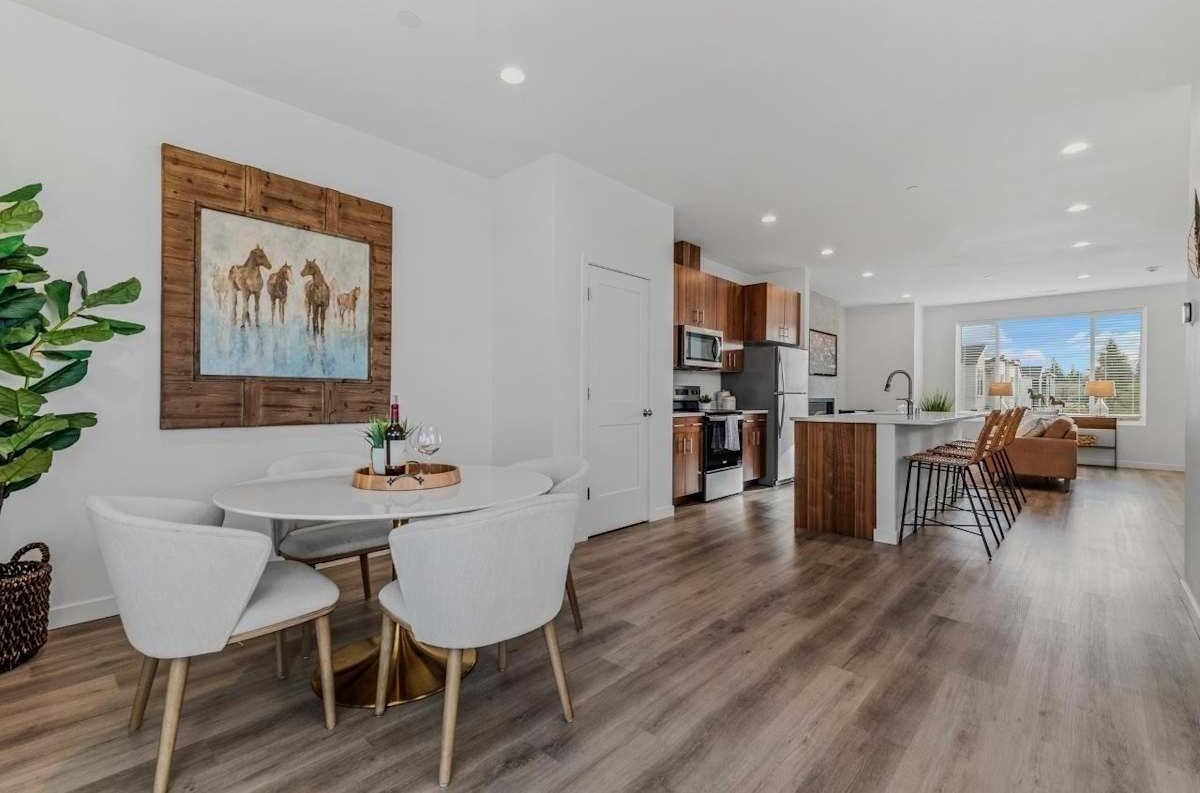 8998 N Boxwood St - Photo 5 of 35