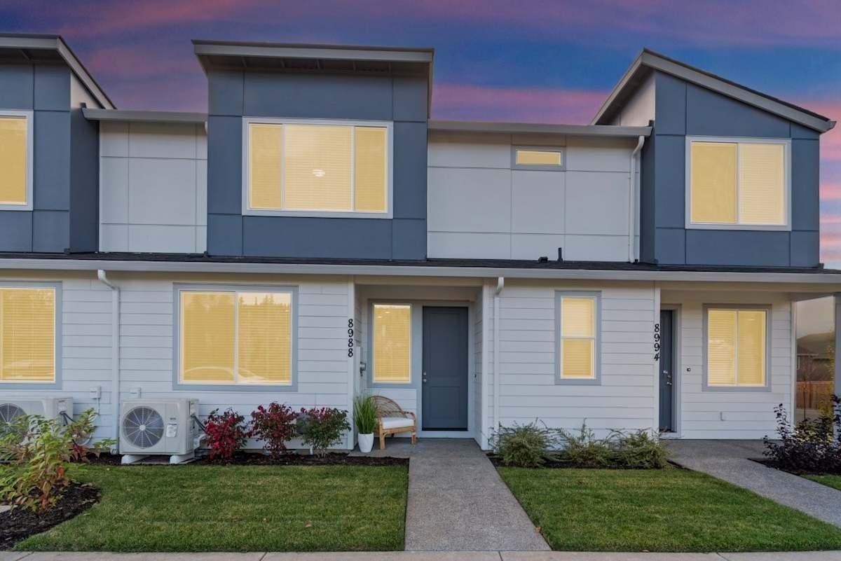 8998 N Boxwood St - Photo 3 of 35