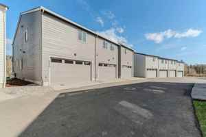 featured image of 8998 N Boxwood St