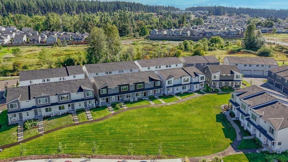 8998 N Boxwood St - Photo 7 of 35