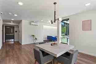 22199 Ne Sandy Blvd - Photo 1 of 1