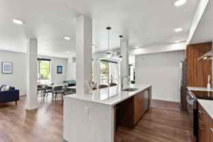 22199 Ne Sandy Blvd - Photo 1 of 1