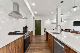 22199 Ne Sandy Blvd - Photo 1 of 1