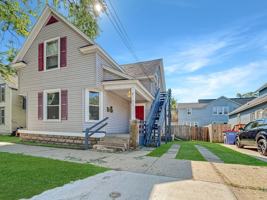 featured image of 828 9th St Nw #1