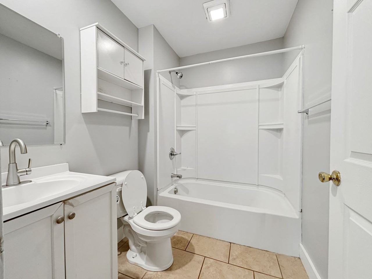 828 9th St Nw #1 - Photo 5 of 6