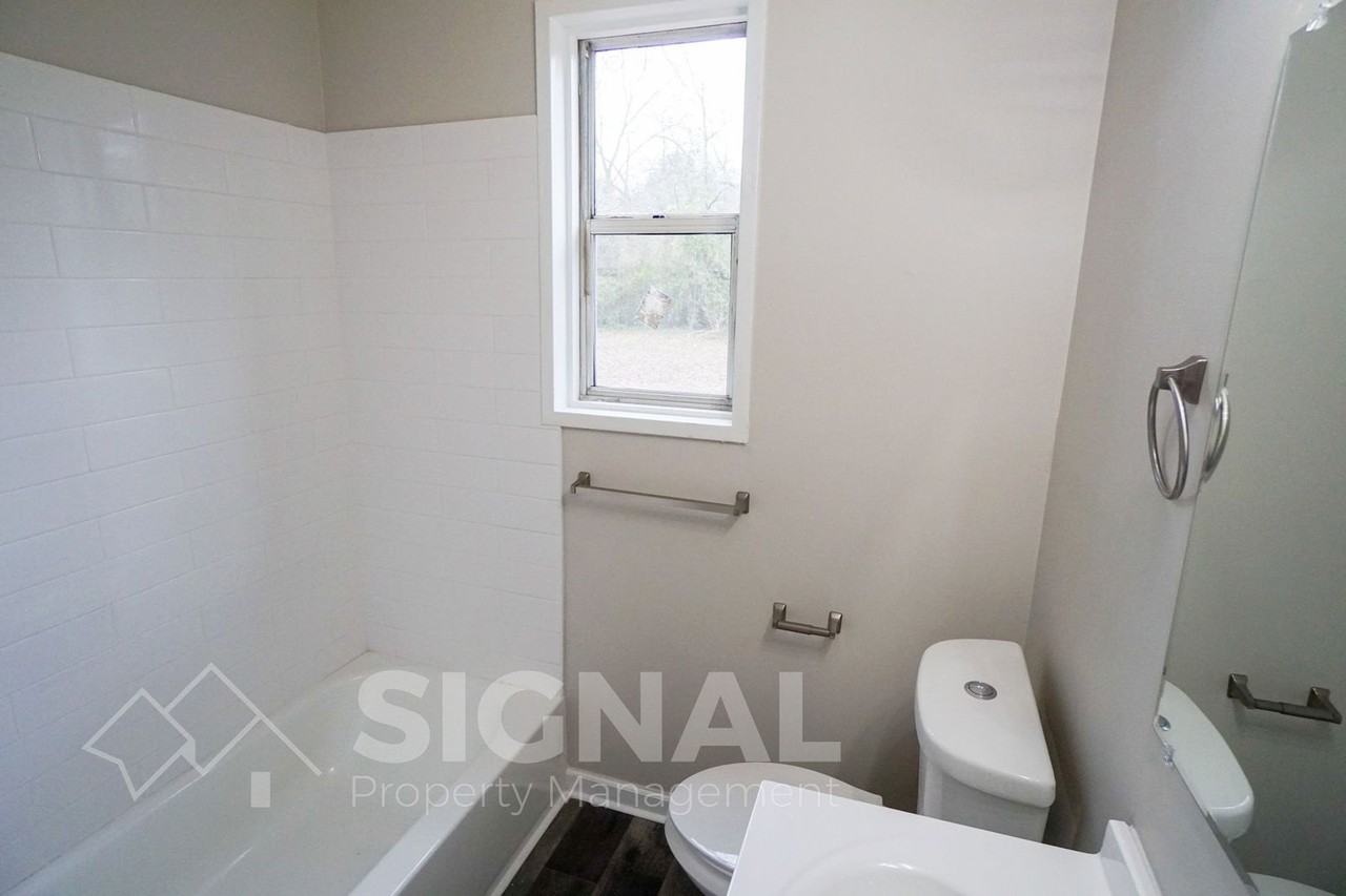 712 Robison Dr - Photo 7 of 14