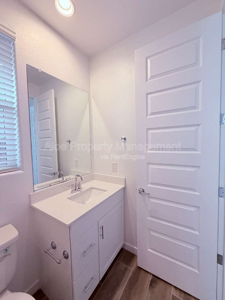 8307 E Peterson Ave - Photo 7 of 35