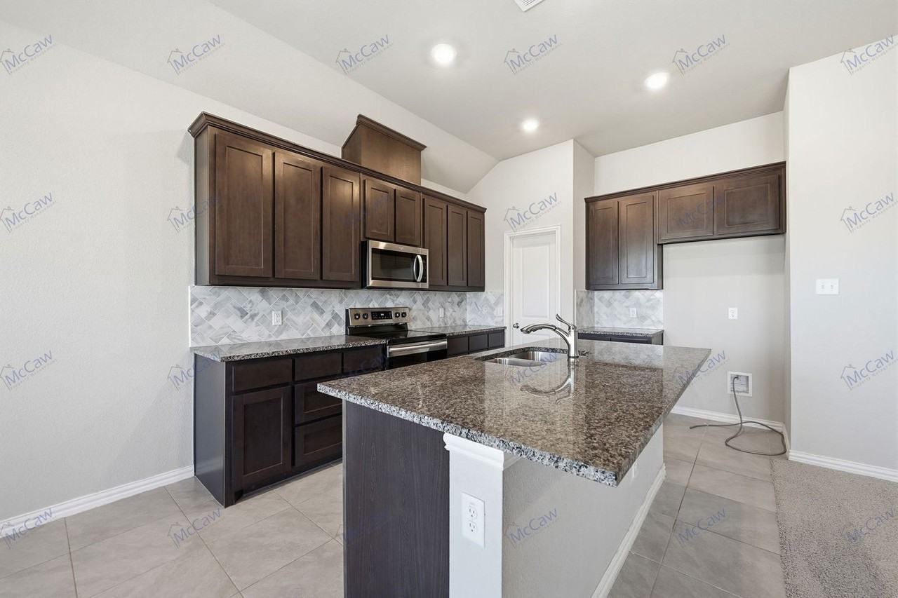 1409 Raleigh Path Rd - Photo 6 of 19