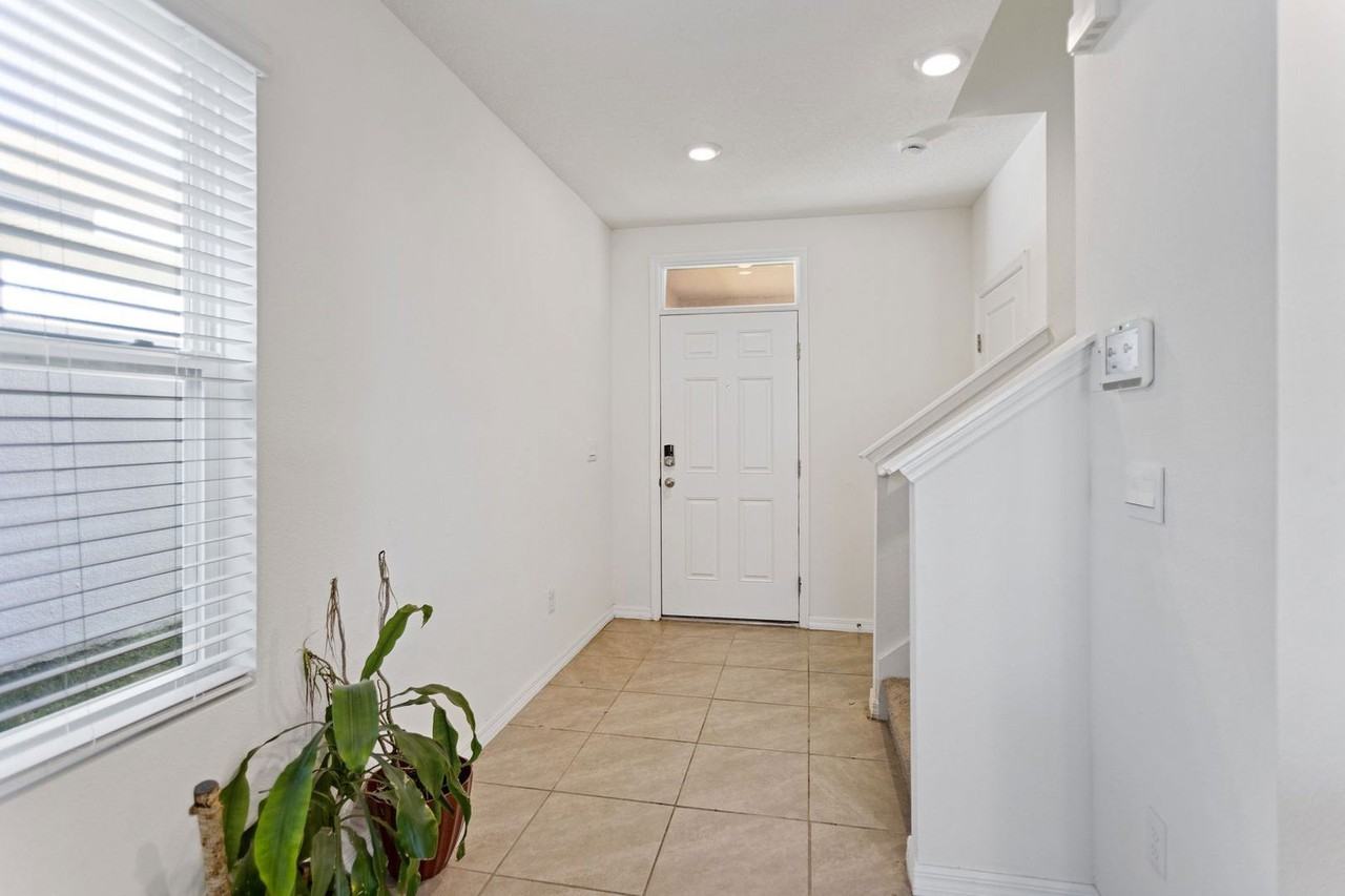 5557 Birch River Trl - Photo 5 of 35