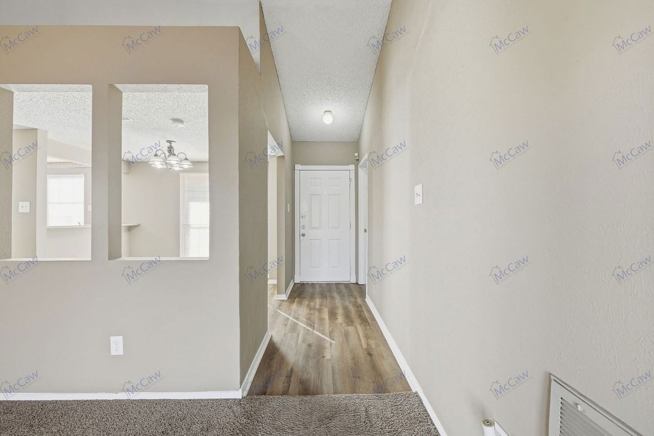 3917 Springside Dr - Photo 3 of 21