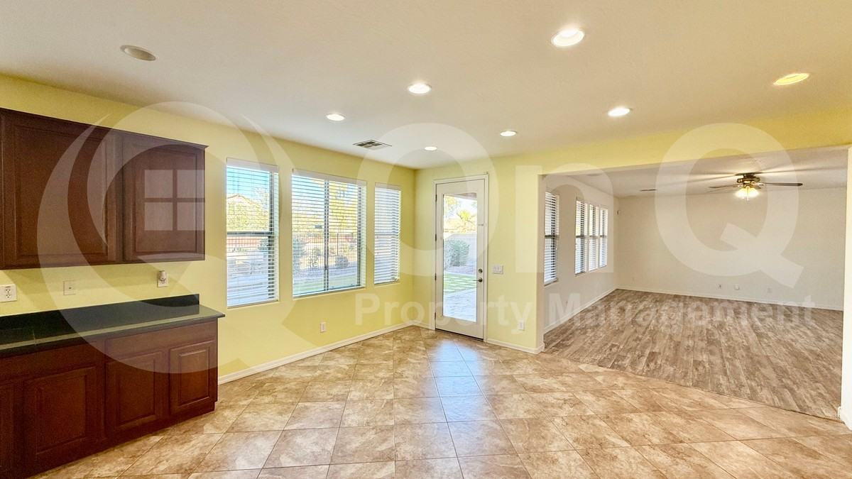 1118 E Euclid Ave - Photo 7 of 50