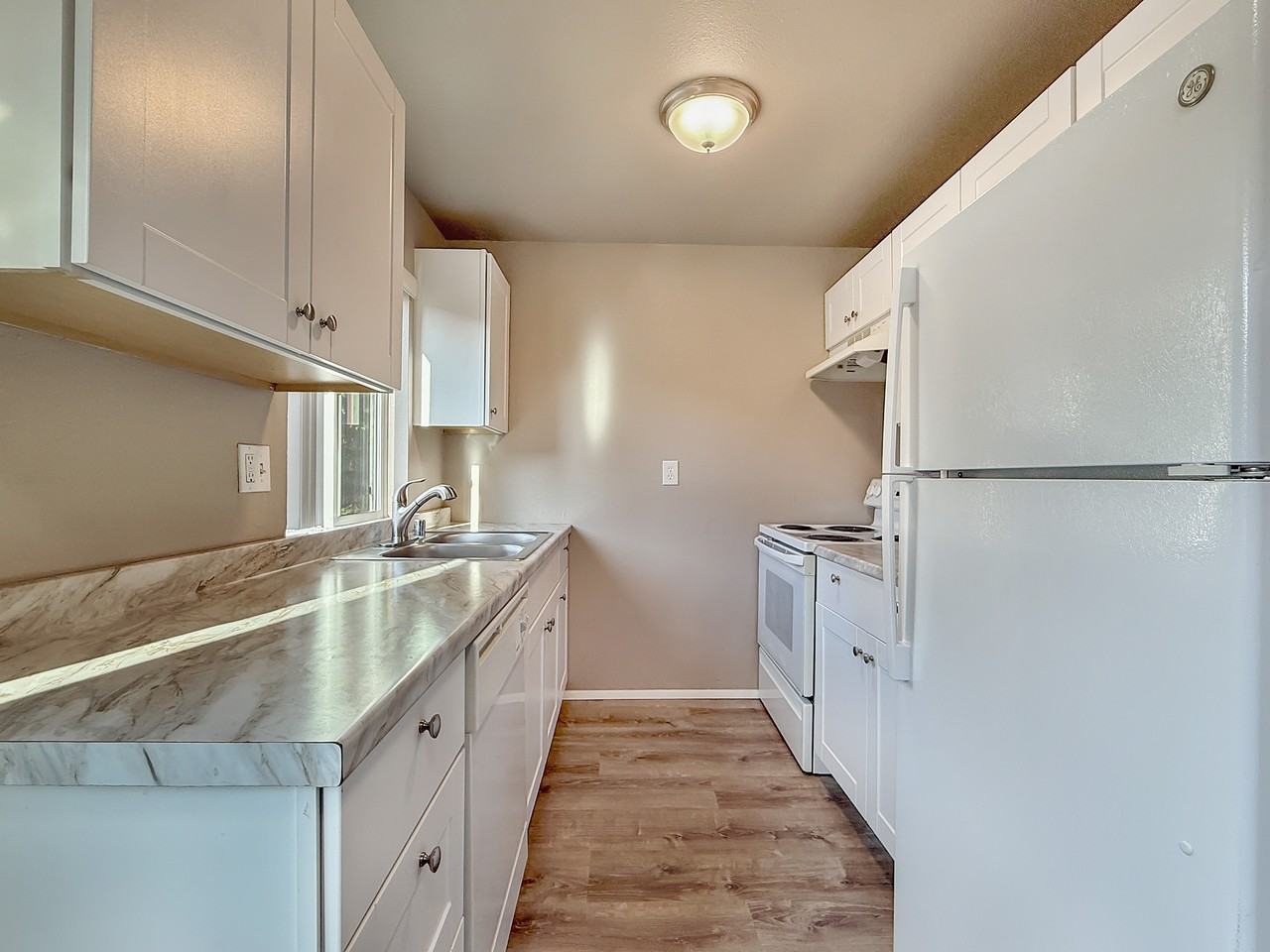 440 Sw 155th St #D - Photo 3 of 16