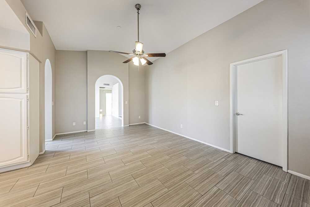 8014 W Aster Dr - Photo 6 of 16