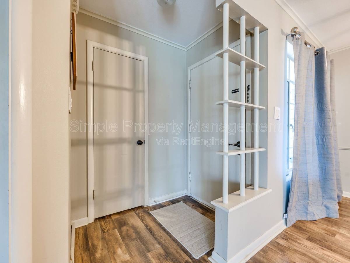 3737 Nw 17th St - Photo 2 of 10