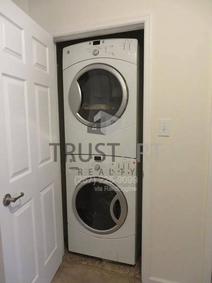 4421 Driftwood Dr - Photo 6 of 10