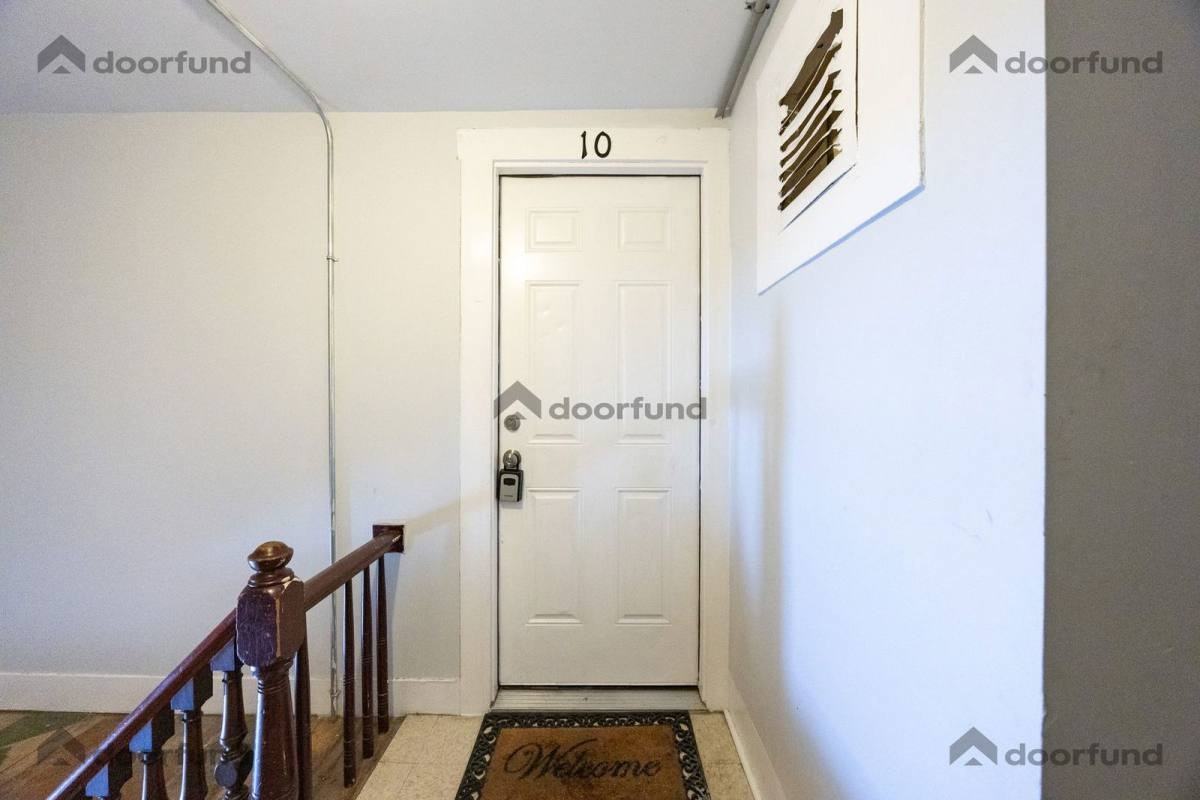 123 Union Ave #10 - Photo 2 of 10