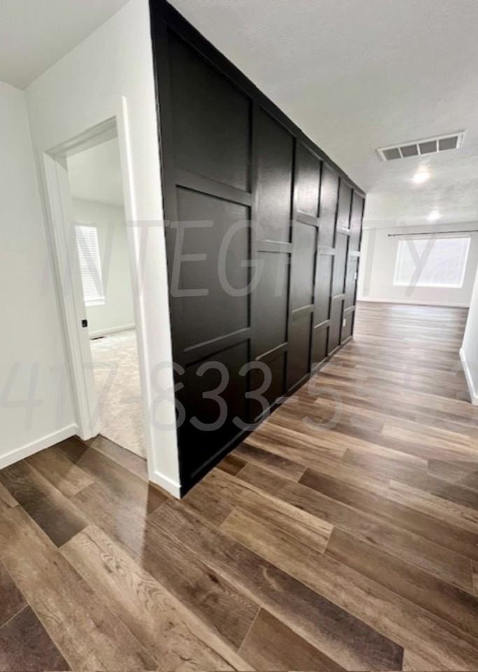 800 Hoffman Hills Boulevard - Photo 2 of 23