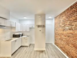 featured image of 4820 Rue Saint-Urbain