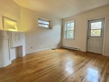 5235 Chem. Côte-Ste-Catherine - Photo 1 of 1