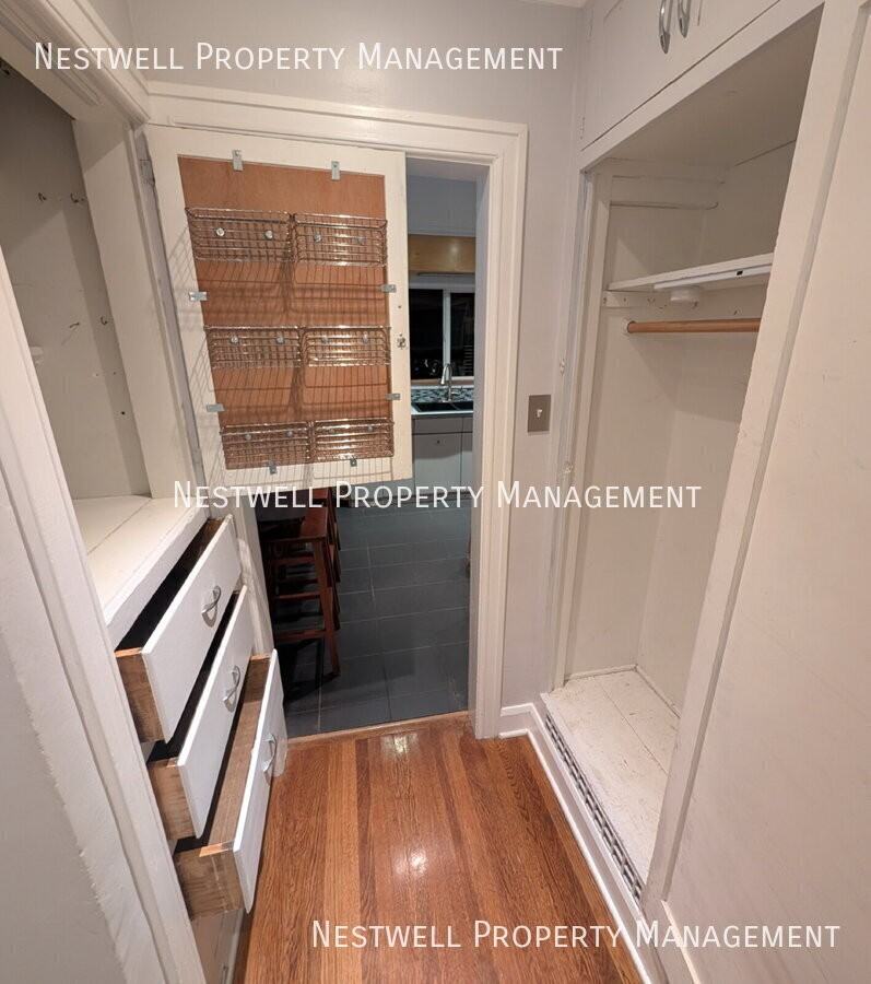 2471 S Douglas St - Photo 4 of 20