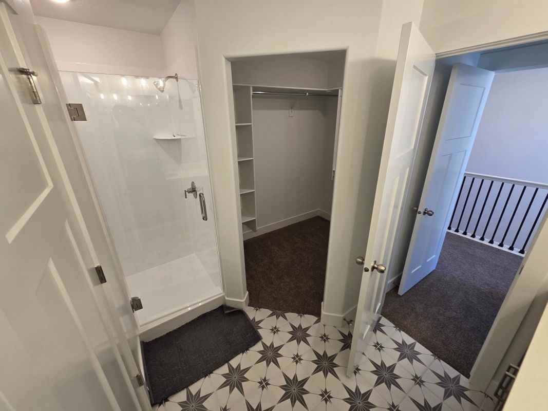 1521 W Skyline Dr - Photo 6 of 10