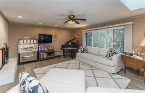 17010 Valley Creek Dr - Photo 5 of 29