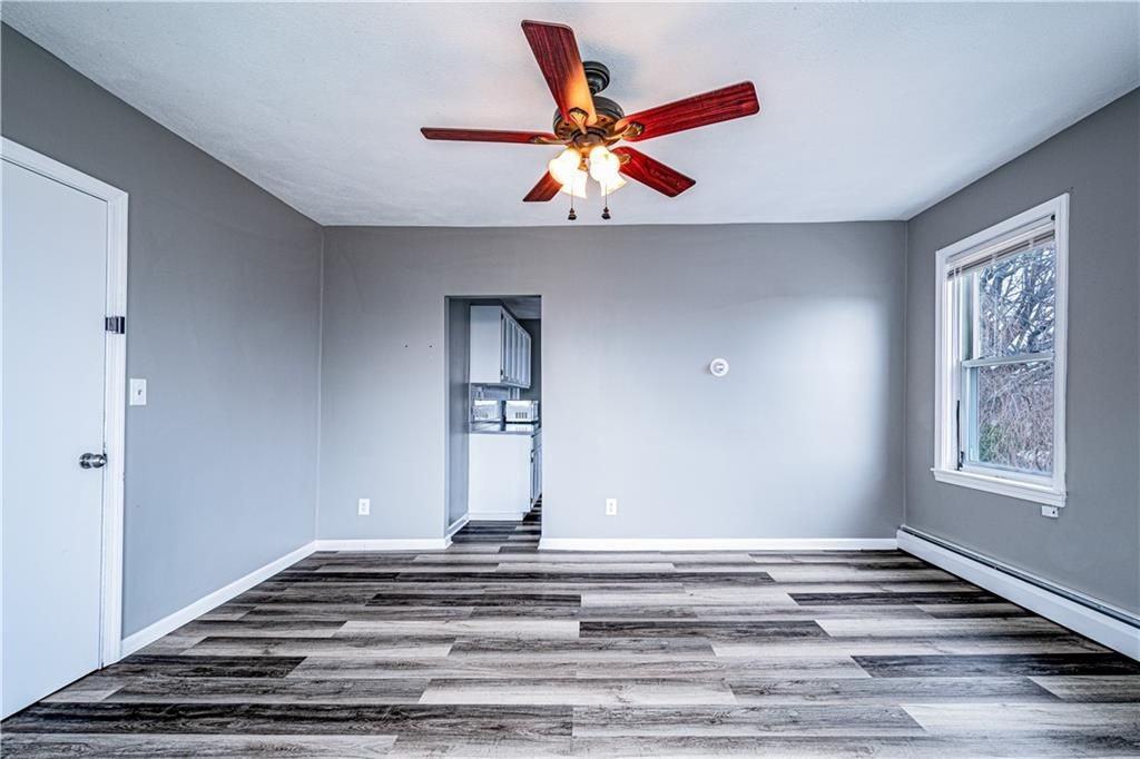 216 Maplewood Ave - Photo 2 of 20