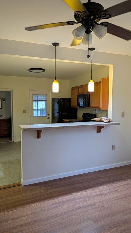 20 1/2 Rock St - Photo 2 of 16