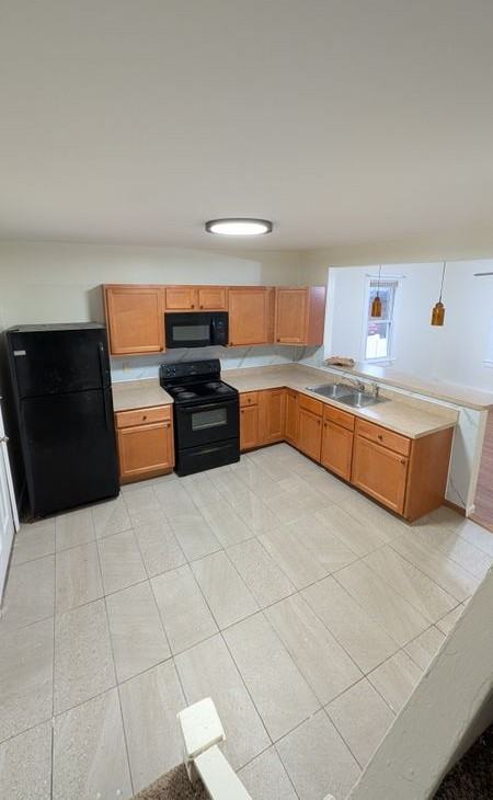 20 1/2 Rock St - Photo 3 of 16