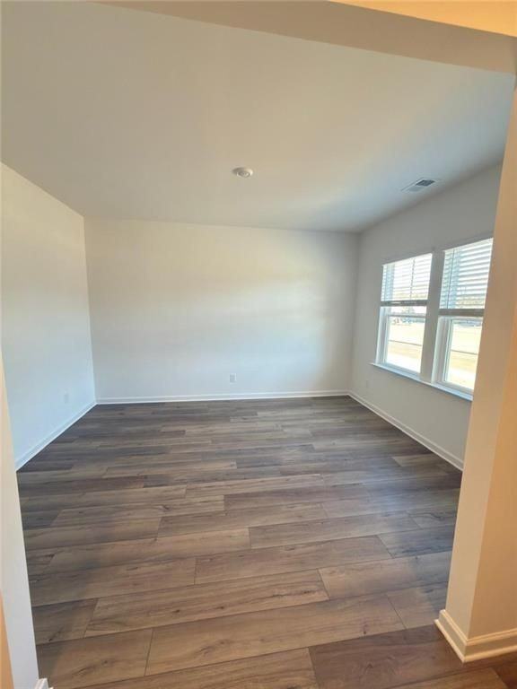 61 Elijah St - Photo 4 of 39