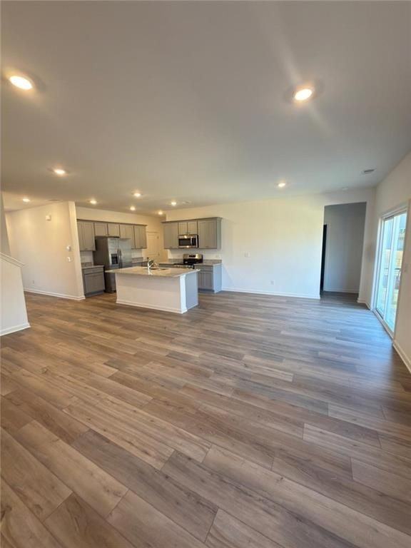 61 Elijah St - Photo 6 of 39