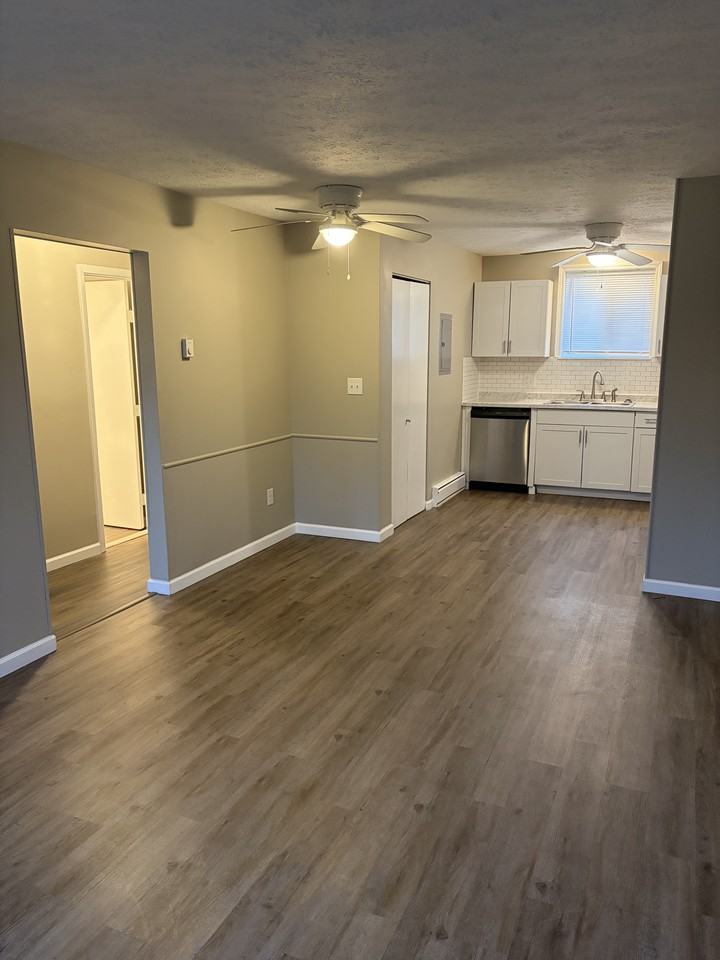 1516 Avery St #1 - Photo 3 of 11