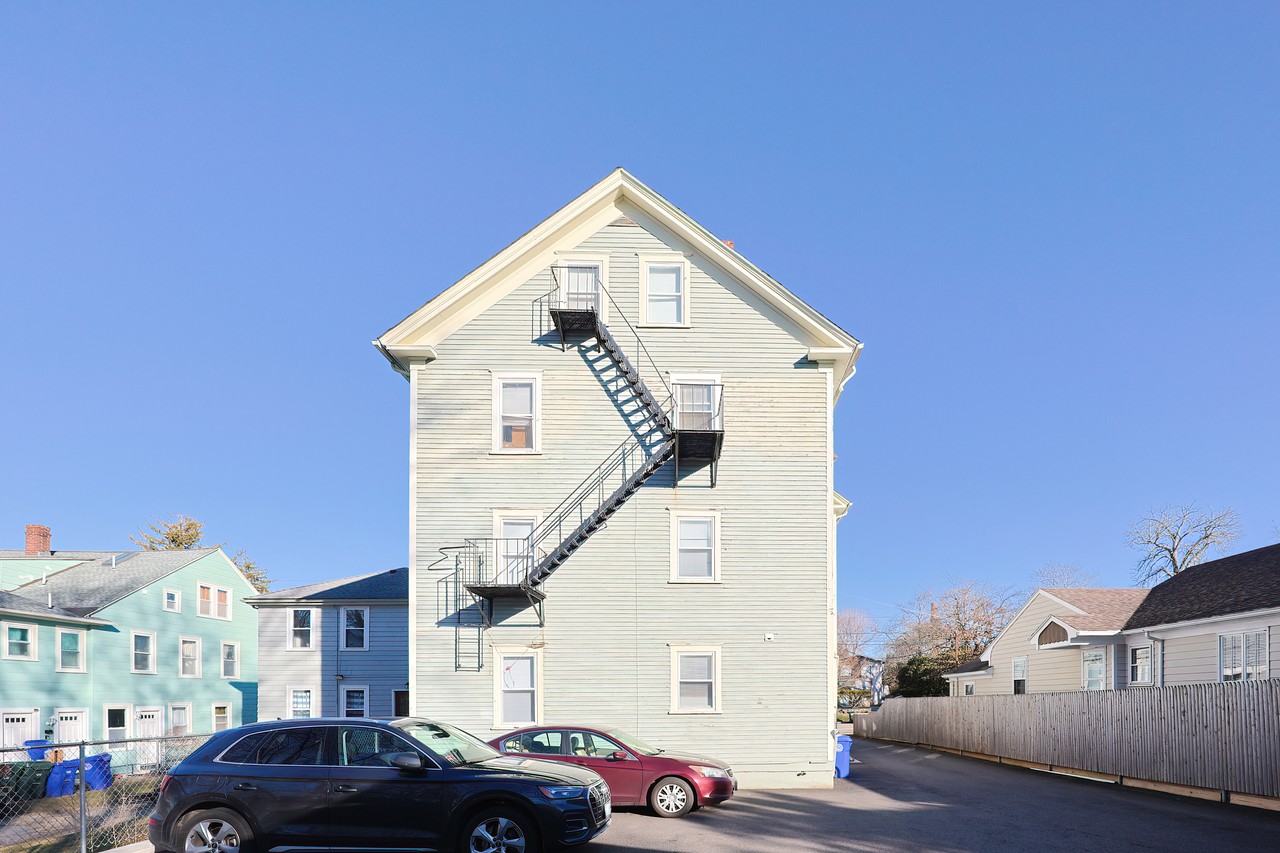 327 High St #3R - Photo 4 of 21