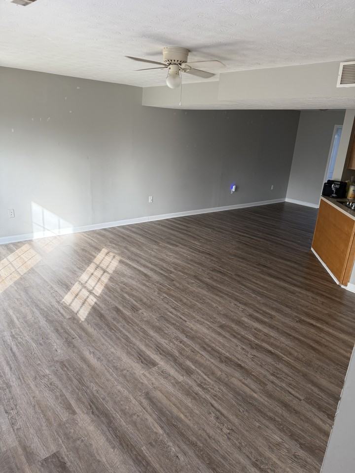 114 Herndon Ln #7 - Photo 3 of 6