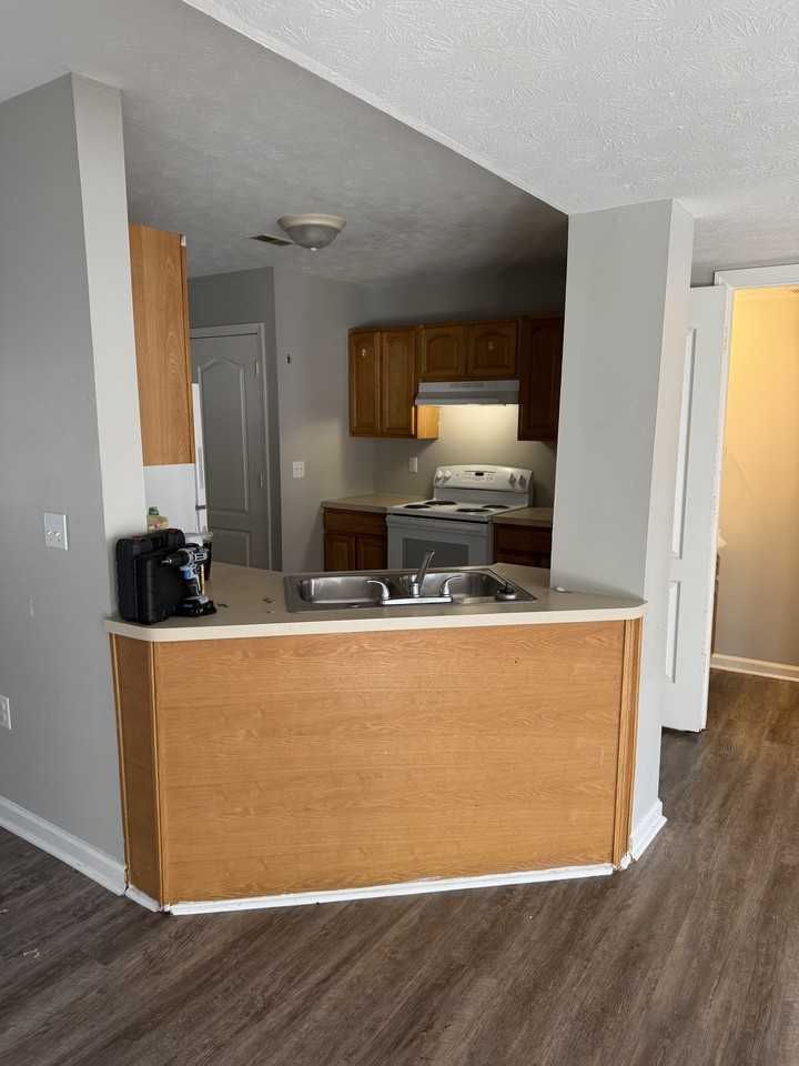 114 Herndon Ln #7 - Photo 4 of 6