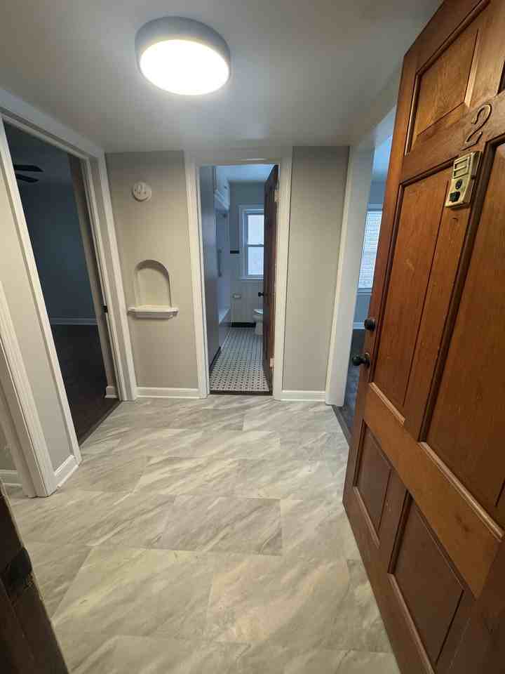 4841 N Mohawk Ave #2 - Photo 7 of 9