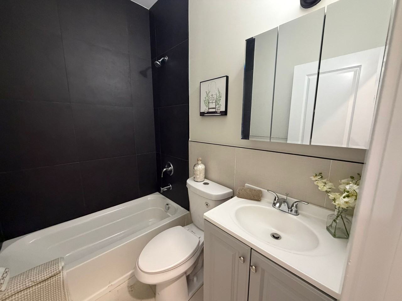 31 Beech St #102 - Photo 5 of 6