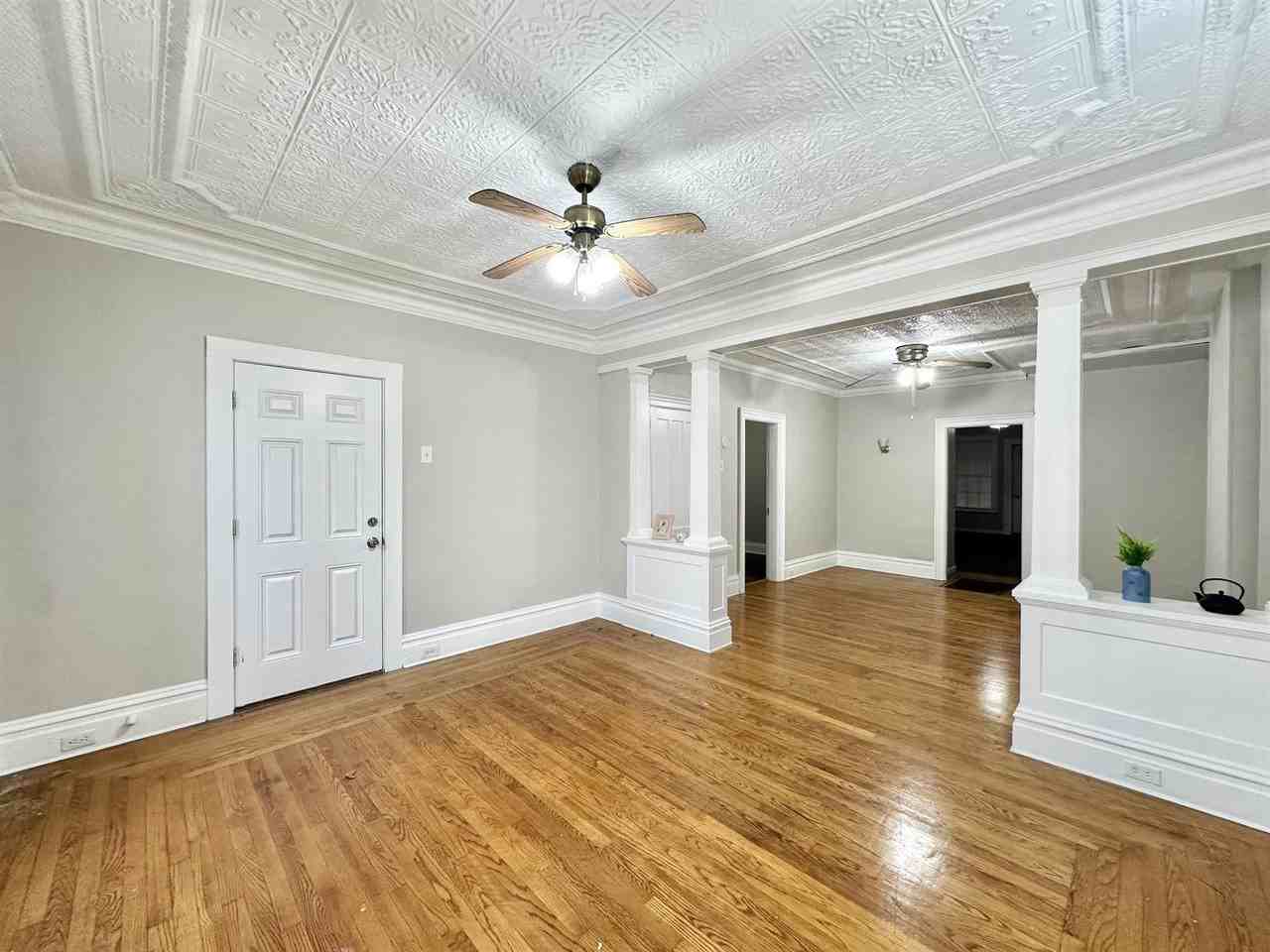 1422 5th Ave #1 - Photo 2 of 9